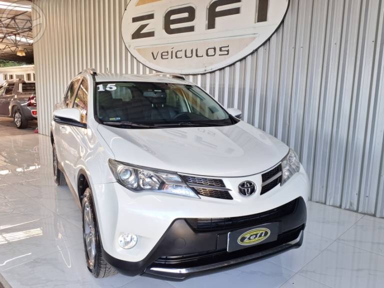 TOYOTA - RAV4 2.0 TOP 4X2 16V 4P AUTOMÁTICO - 2015/2015 - BRANCA - R$ 92.900,00