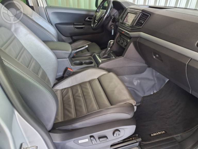 VOLKSWAGEN - AMAROK 2.0 HIGHLINE 4X4 CD 16V TURBO INTERCOOLER DIESEL 4P AUTOMÁTICO - 2018/2018 - PRATA - R$ 138.900,00