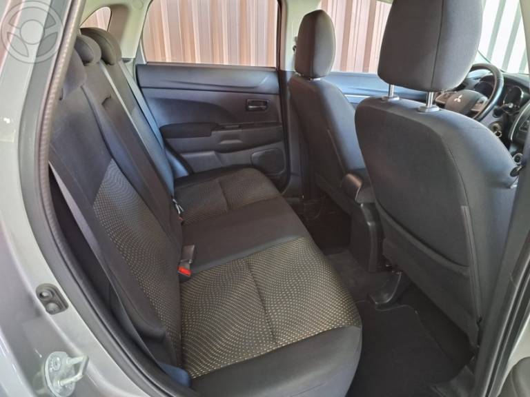 MITSUBISHI - ASX 2.0 4X2 16V 4P MANUAL - 2013/2014 - PRATA - R$ 69.900,00