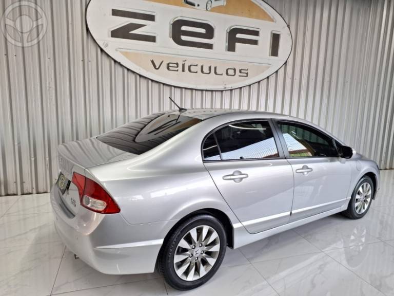 HONDA - CIVIC 1.8 LXL 16V FLEX 4P AUTOMÁTICO - 2011/2011 - PRATA - R$ 56.900,00