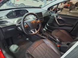 PEUGEOT - 2008 1.6 16V FLEX GRIFFE 4P AUTOMÁTICO - 2016/2017 - VERMELHA - R$ 59.500,00