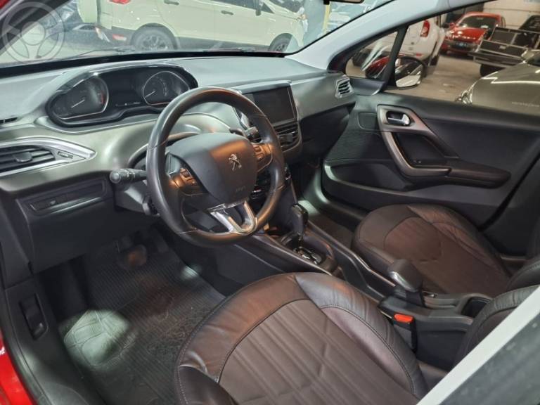 PEUGEOT - 2008 1.6 16V FLEX GRIFFE 4P AUTOMÁTICO - 2016/2017 - VERMELHA - R$ 59.500,00