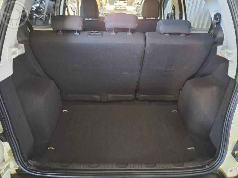 FORD - ECOSPORT 1.6 FREESTYLE 16V FLEX 4P MANUAL - 2014/2015 - BRANCA - R$ 58.000,00