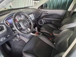 JEEP - COMPASS 2.0 16V FLEX LONGITUDE AUTOMÁTICO - 2019/2020 - CINZA - R$ 101.500,00