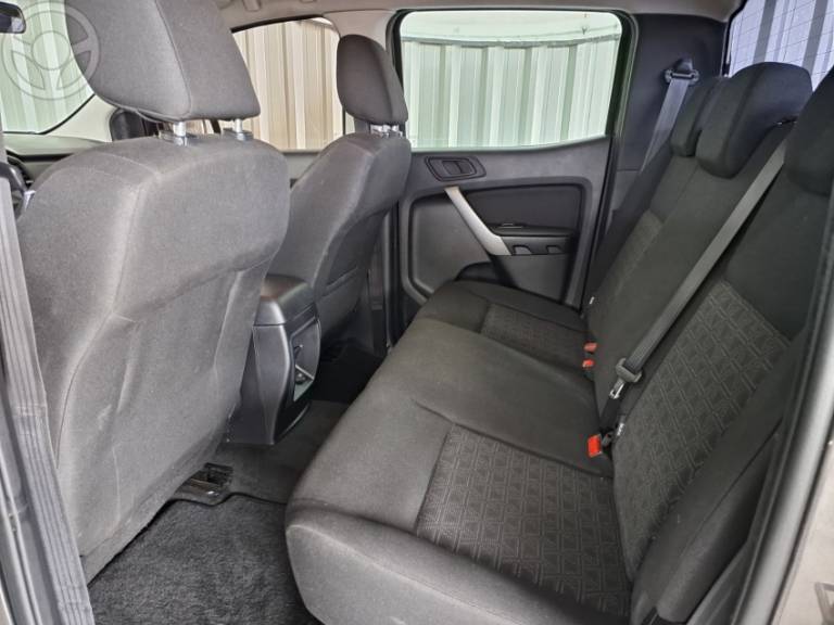 FORD - RANGER 2.2 XLS 4X4 CD 16V DIESEL 4P AUTOMÁTICO - 2020/2021 - CINZA - R$ 146.900,00