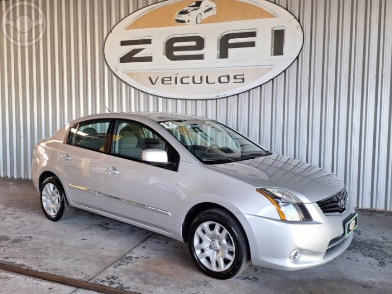 NISSAN - SENTRA 2.0 16V FLEX 4P MANUAL - 2012/2013 - PRATA - R$ 39.999,00