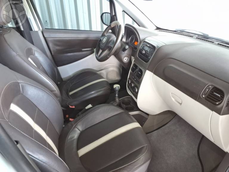 FIAT - IDEA 1.6 MPI ESSENCE 16V FLEX 4P MANUAL - 2014/2014 - BRANCA - R$ 36.900,00