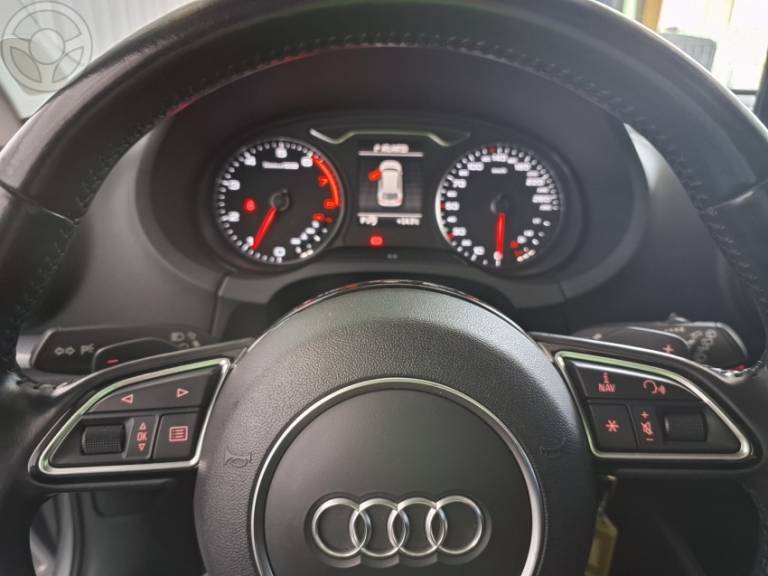 AUDI - A3 1.8 TFSI SPORTBACK 16V 4P AUTOMÁTICO - 2014/2015 - PRATA - R$ 92.900,00