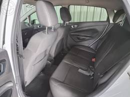 FORD - FIESTA 1.6 SE HATCH 16V FLEX 4P MANUAL - 2014/2015 - BRANCA - R$ 45.900,00