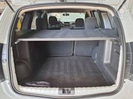 RENAULT - DUSTER 1.6 DYNAMIQUE 4X2 16V FLEX 4P MANUAL - 2013/2014 - BRANCA - R$ 52.900,00