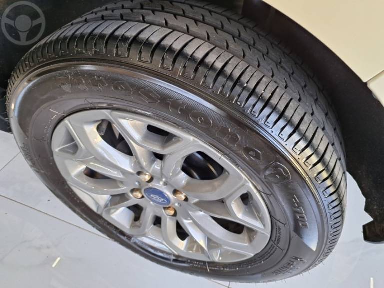 FORD - ECOSPORT 1.6 FREESTYLE 16V FLEX 4P MANUAL - 2014/2015 - BRANCA - R$ 58.000,00