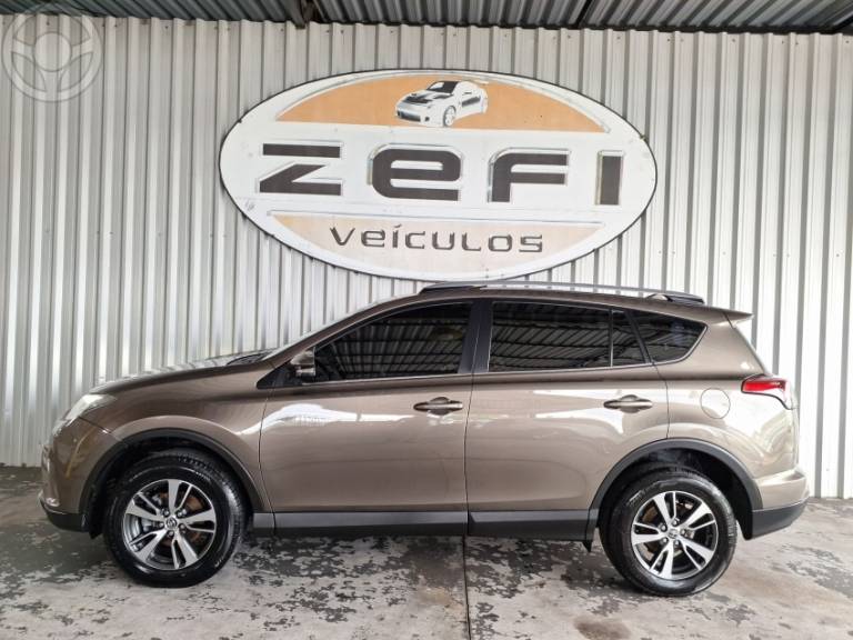 TOYOTA - RAV4 2.0 TOP 4X2 16V 4P AUTOMÁTICO - 2017/2017 - MARROM - R$ 119.900,00