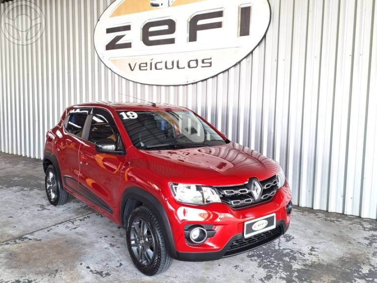 RENAULT - KWID 1.0 12V SCE FLEX INTENSE MANUAL - 2018/2019 - BORDO - R$ 43.900,00