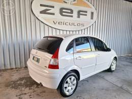 CITROËN - C3 1.4 I EXCLUSIVE 8V FLEX 4P MANUAL - 2011/2012 - BRANCA - R$ 27.900,00