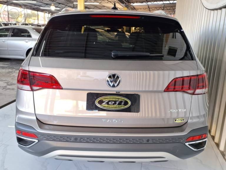 VOLKSWAGEN - TAOS 1.4 16V HIGHLINE TSI FLEX 4P AUTOMÁTICO - 2023/2023 - BEGE - R$ 164.900,00