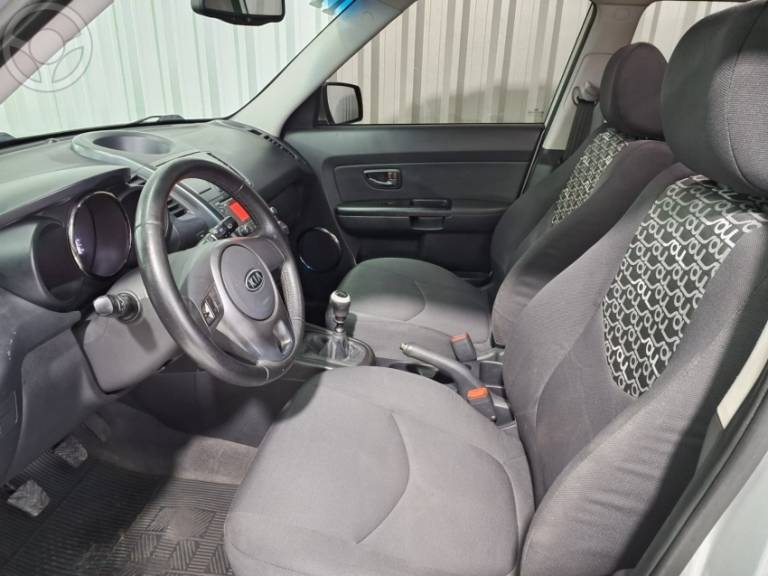 KIA MOTORS - SOUL 1.6 EX 16V 4P MANUAL - 2010/2011 - PRATA - R$ 41.500,00