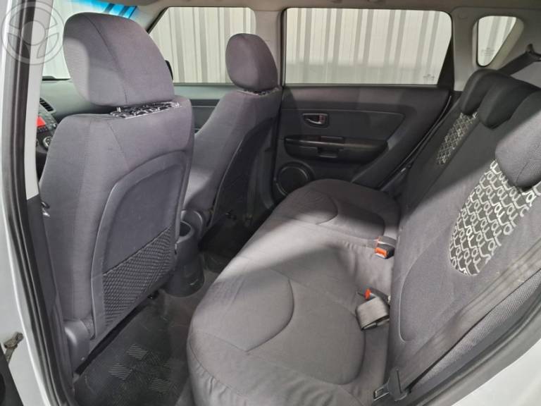 KIA MOTORS - SOUL 1.6 EX 16V 4P MANUAL - 2010/2011 - PRATA - R$ 41.500,00